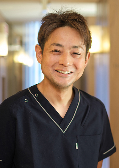 院長:足立 哲也